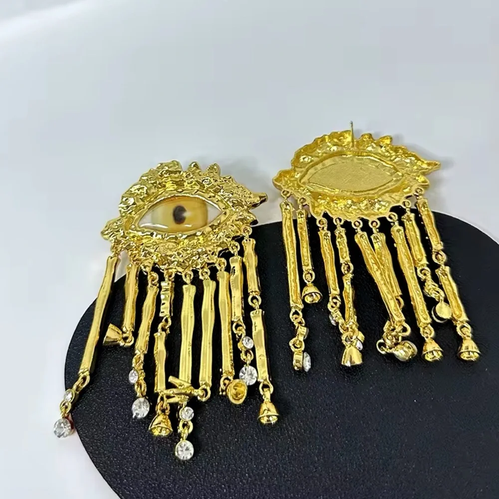 Gisele - Vintage Baroque Style Demon Eye Tassel Earrings - Picture 7 of 8